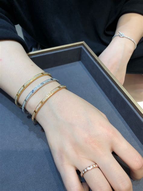 thin love bracelet